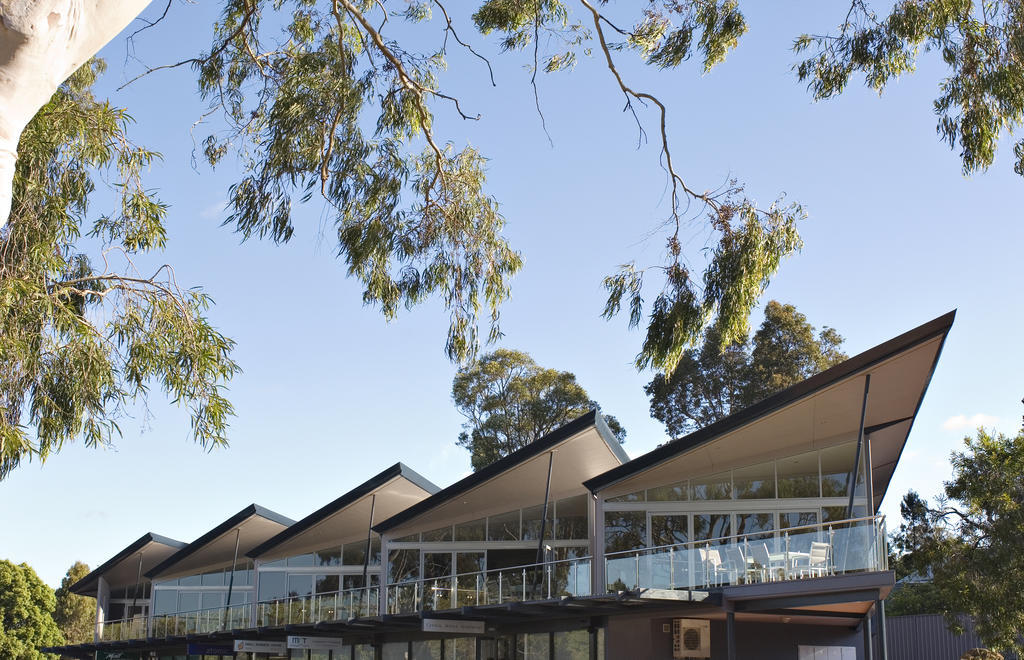 Central Avenue Apartments Margaret River Dış mekan fotoğraf