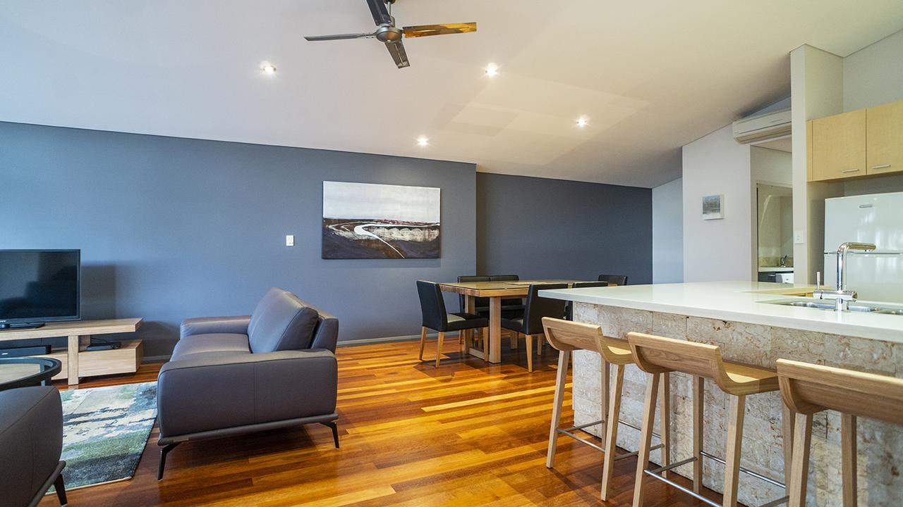 Central Avenue Apartments Margaret River Dış mekan fotoğraf